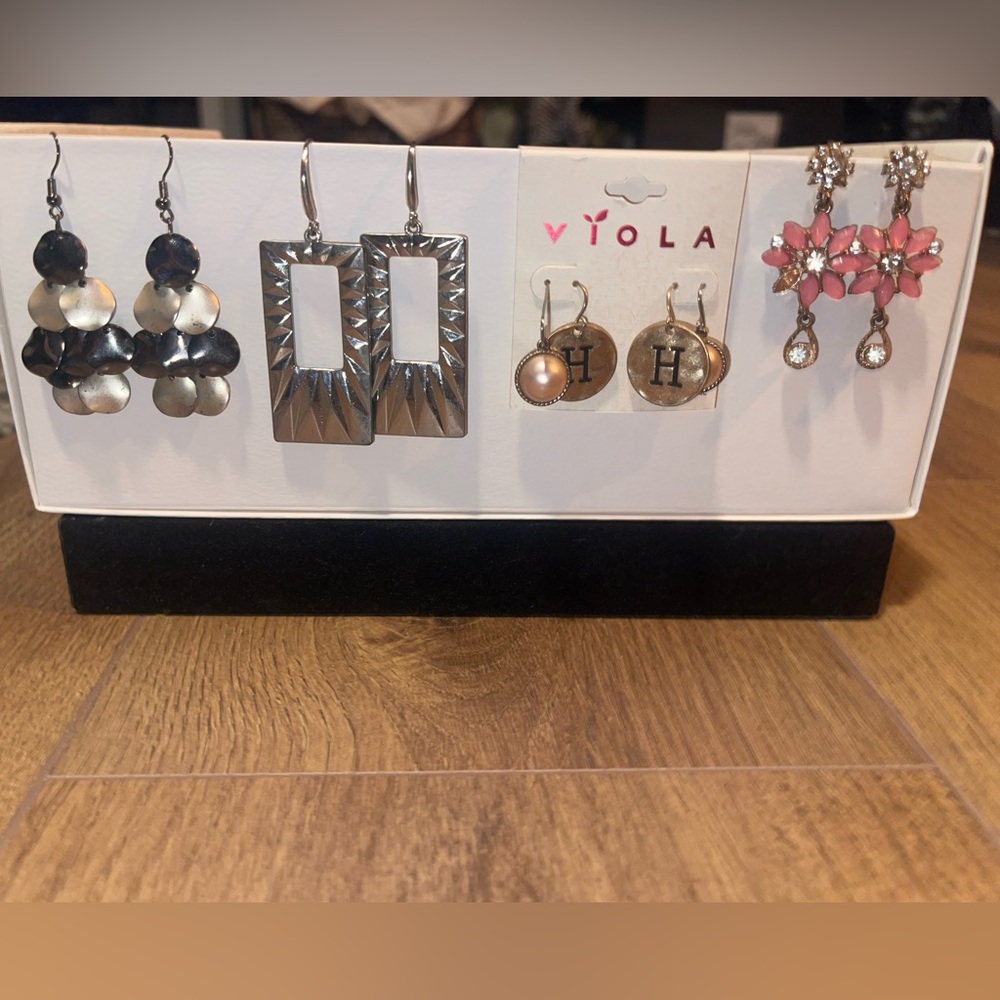 Earring Bundle! - image 1